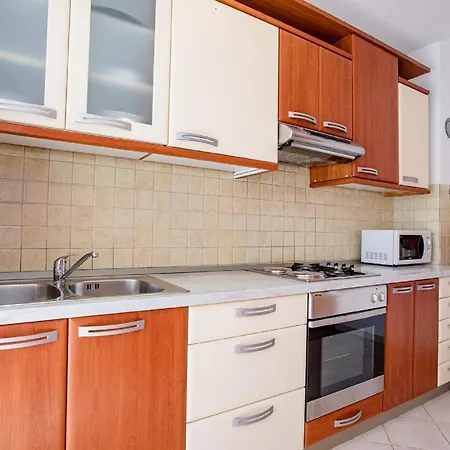 Zora Apartment Lopar