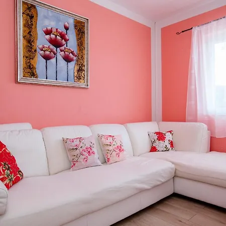Zora Apartment Lopar
